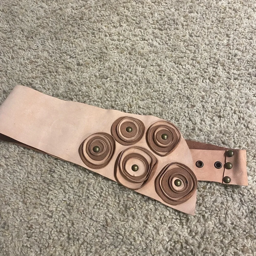 Neroli Women’s Leather Belt Flower Detail Statement Studded Belt Art to Wear